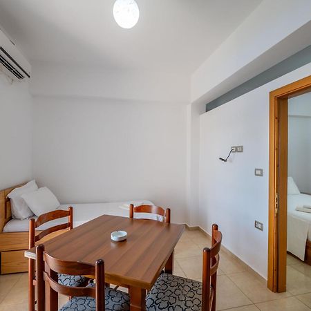 Aleksander Aparthotel 사밀 외부 사진