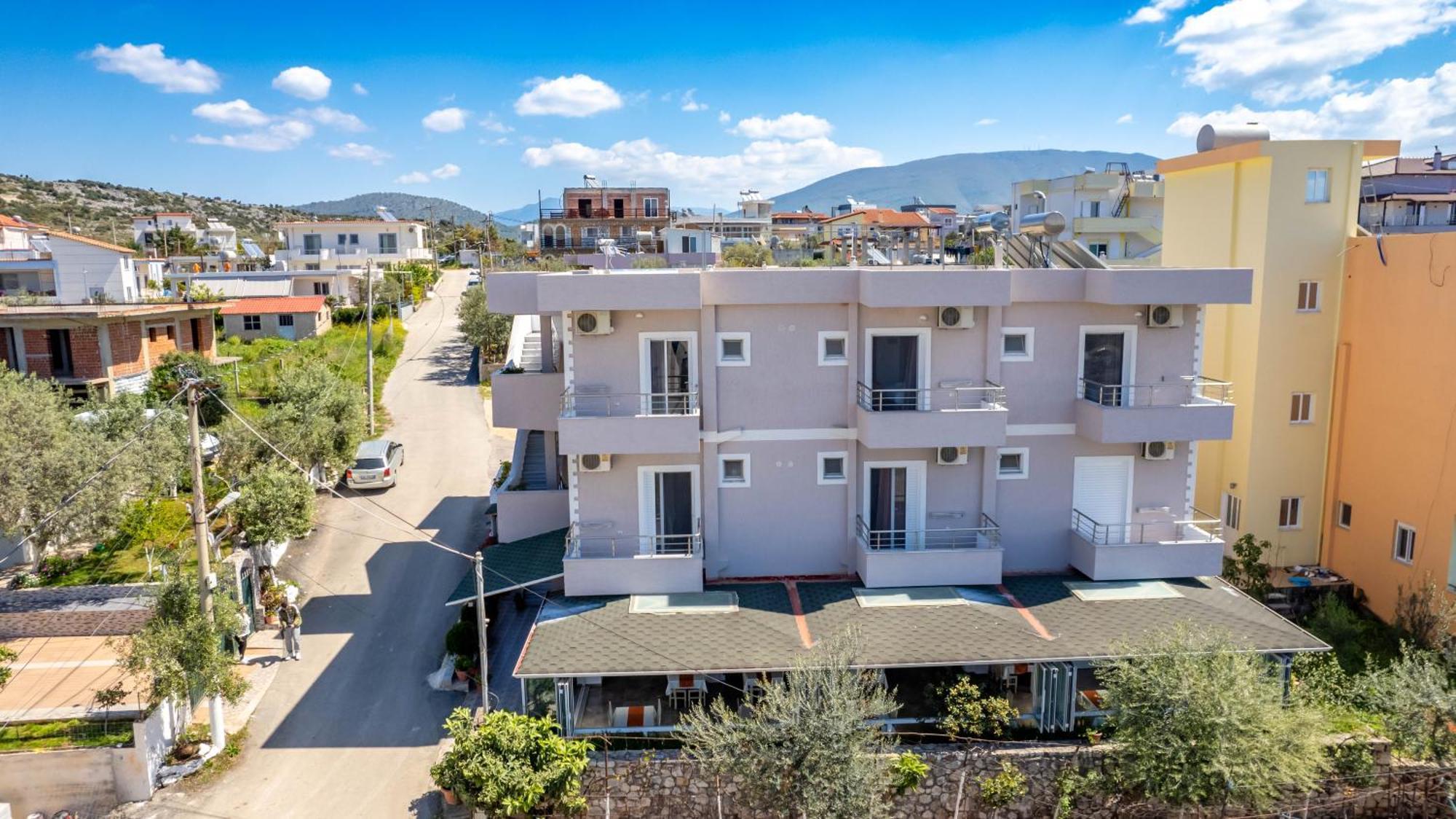 Aleksander Aparthotel 사밀 외부 사진