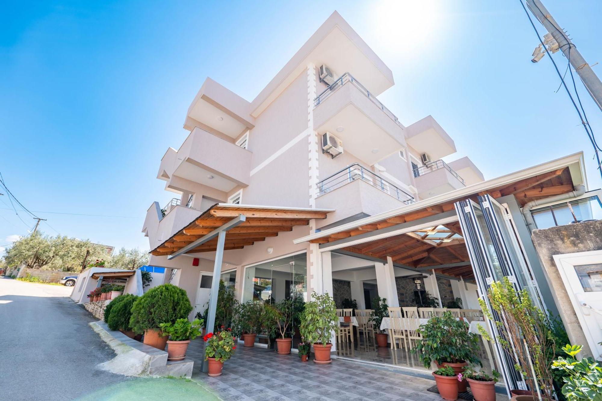 Aleksander Aparthotel 사밀 외부 사진