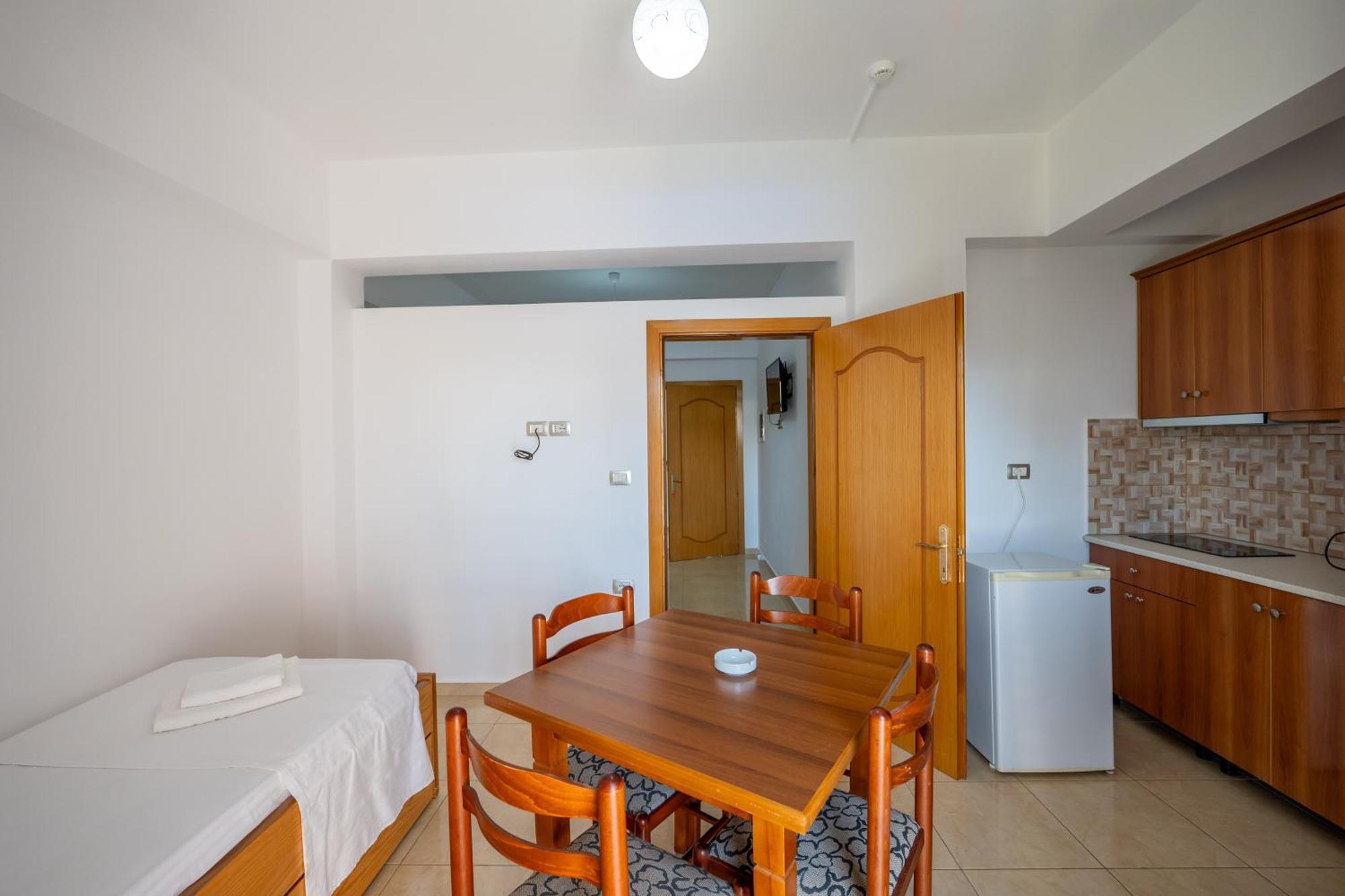 Aleksander Aparthotel 사밀 외부 사진