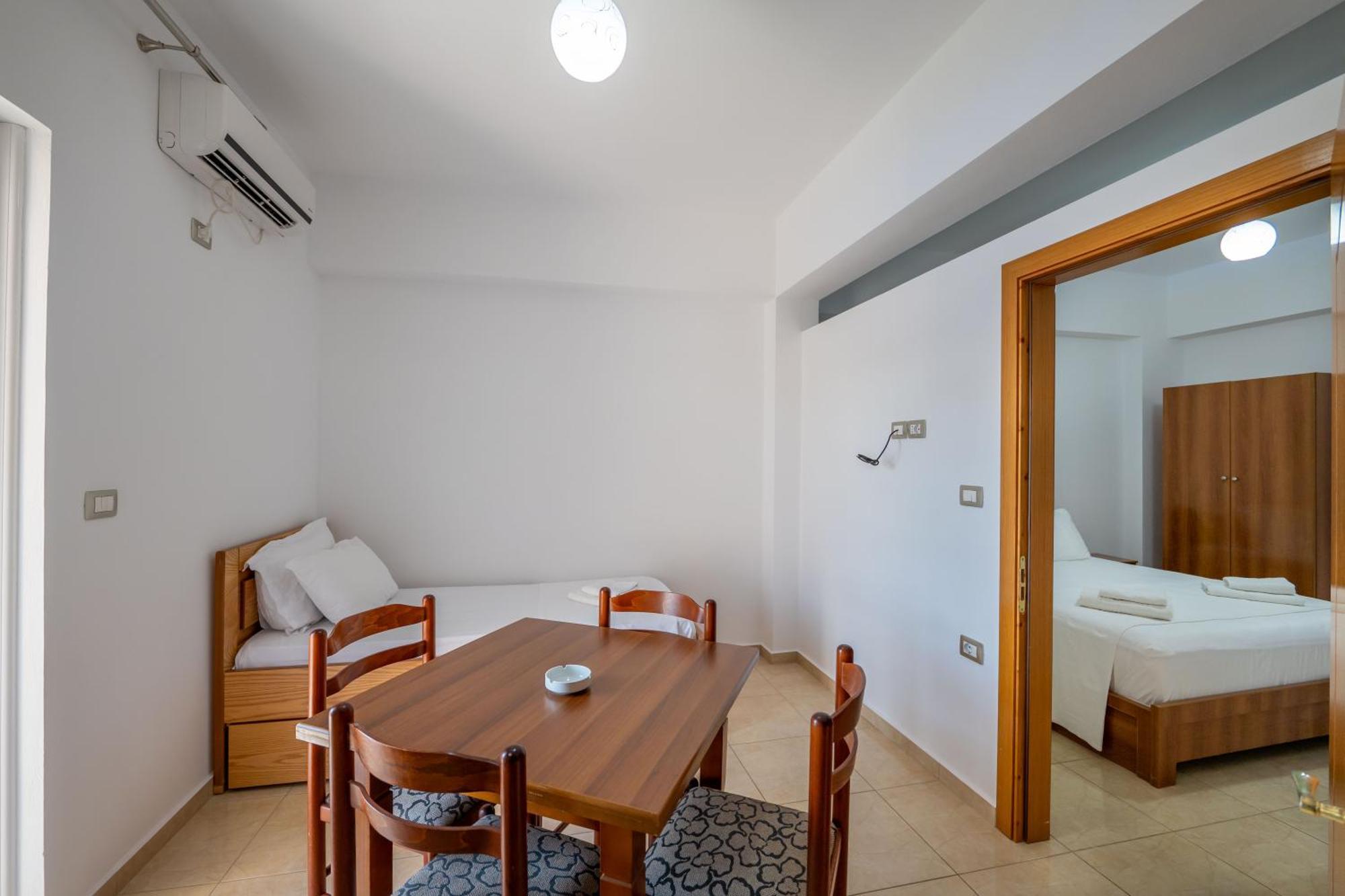 Aleksander Aparthotel 사밀 외부 사진